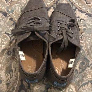 Toms sneakers. Never worn.